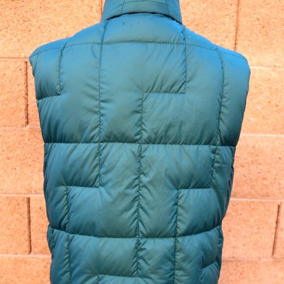Lululemon Live in Practice Down Vest Green - Picture 6 of 15